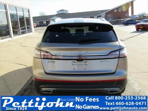 2019 Lincoln Nautilus Select