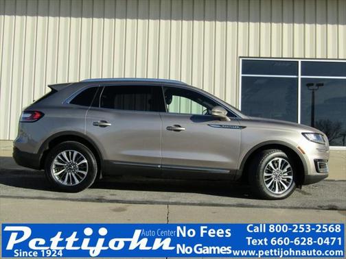 2019 Lincoln Nautilus Select