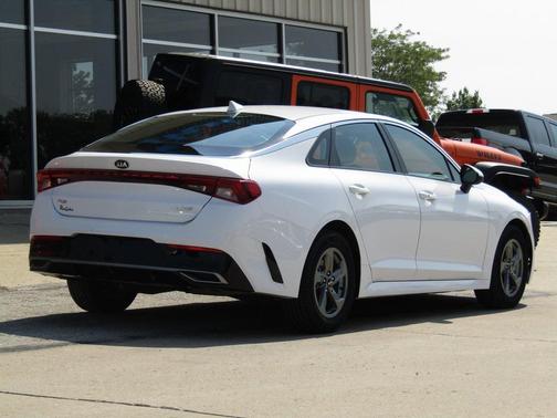 2021 Kia K5 LXS