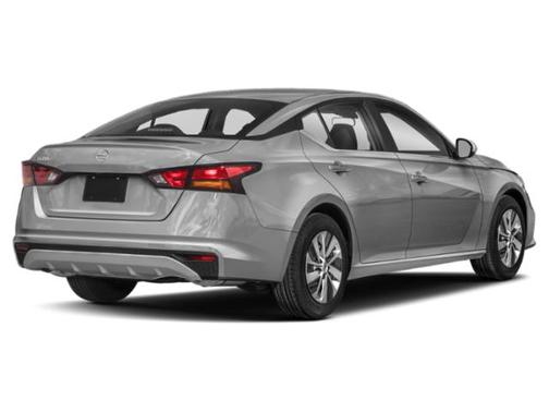 Brilliant Silver Metallic 2022 Nissan Altima S FWD