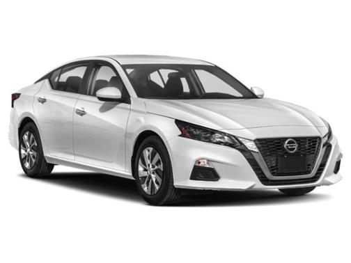 Brilliant Silver Metallic 2022 Nissan Altima S FWD