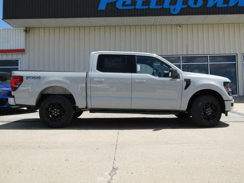 Avalanche 2026 Ford F-150 XLT