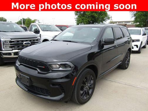 DB Black Crystal Clearcoat 2026 Dodge Durango GT