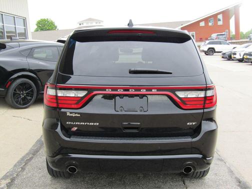 DB Black Crystal Clearcoat 2026 Dodge Durango GT