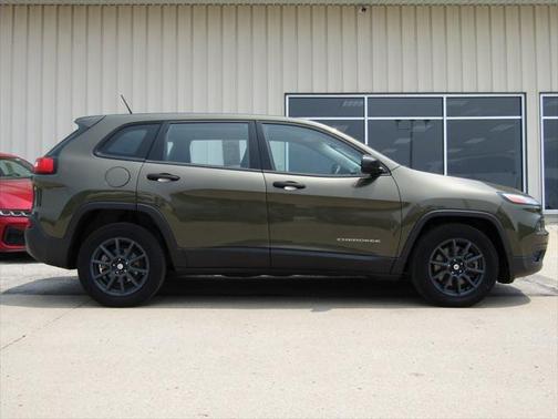 2015 Jeep Cherokee Sport