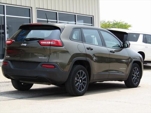 2015 Jeep Cherokee Sport