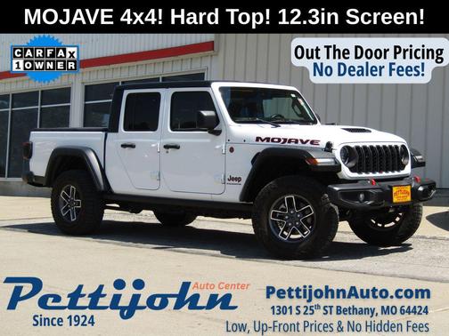 Bright White Clearcoat 2024 Jeep Gladiator Mojave