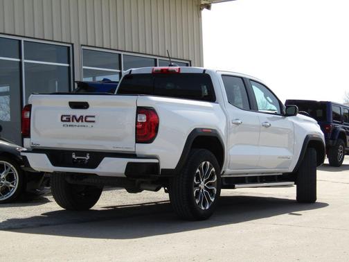 2024 GMC Canyon Denali