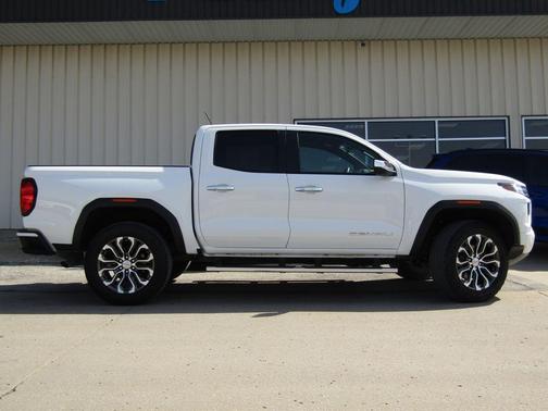 2024 GMC Canyon Denali