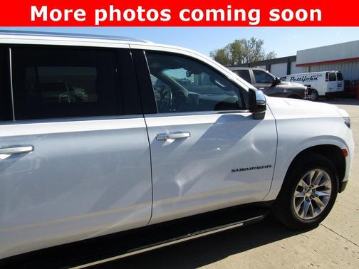 2023 Chevrolet Suburban Premier