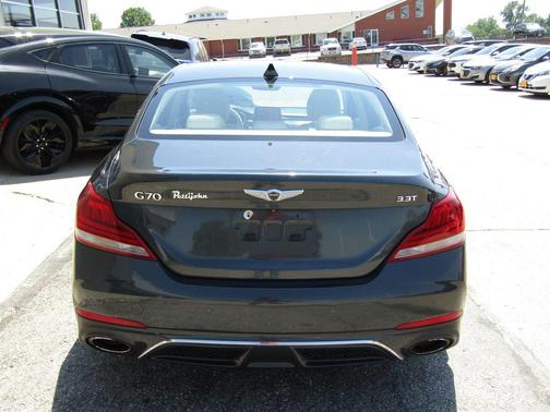 Black Forest Green 2019 Genesis G70 3.3T Design