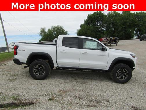 Summit White 2026 Chevrolet Colorado ZR2