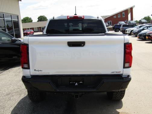 Summit White 2026 Chevrolet Colorado ZR2