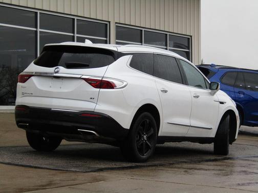 2024 Buick Enclave Essence AWD