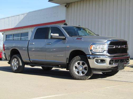 2020 RAM 2500 Big Horn Crew Cab 4X4 6'4' Box