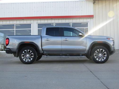 Sterling Metallic 2023 GMC Canyon Denali
