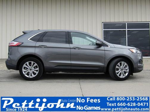 Carbonized Gray Metallic 2023 Ford Edge Titanium