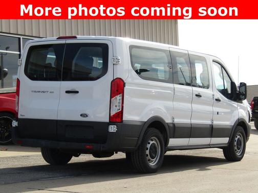 2017 Ford Transit-150 XL