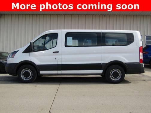 2017 Ford Transit-150 XL