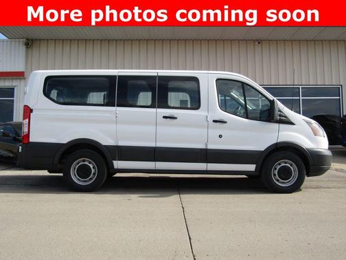 2017 Ford Transit-150 XL