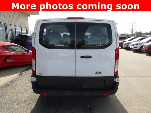 2017 Ford Transit-150 XL