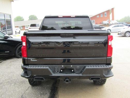 Black 2021 Chevrolet Silverado 1500 Custom Trail Boss