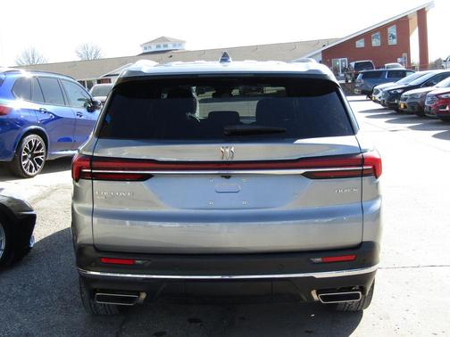 2025 Buick Enclave Preferred FWD