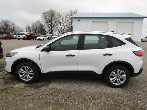 Oxford White 2020 Ford Escape S
