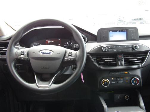 Oxford White 2020 Ford Escape S
