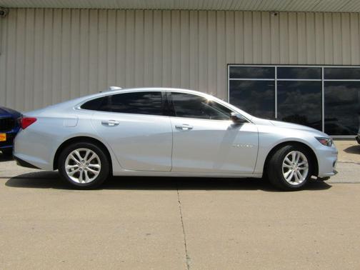 Arctic Blue Metallic 2018 Chevrolet Malibu LT