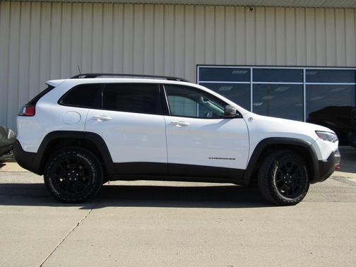 2020 Jeep Cherokee Trailhawk Elite