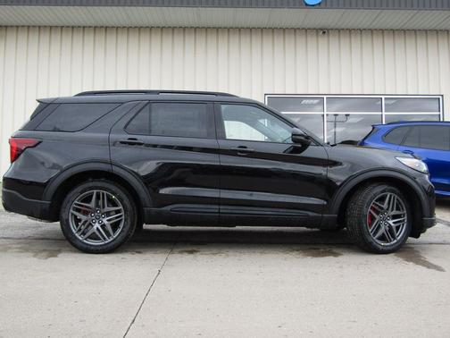 Agate Black Metallic 2026 Ford Explorer ST
