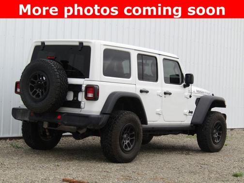 Bright White Clearcoat 2023 Jeep Wrangler 4-Door High Tide 4x4