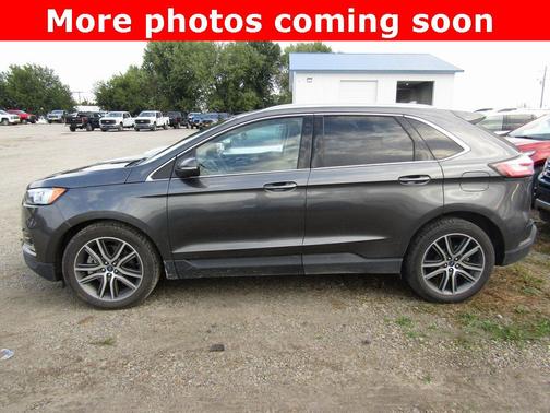 2019 Ford Edge Titanium