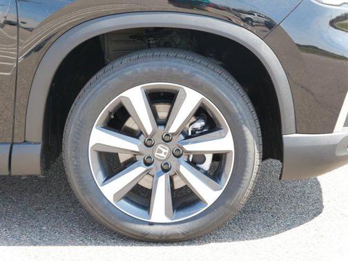 2023 Honda Pilot Touring 8-Passenger