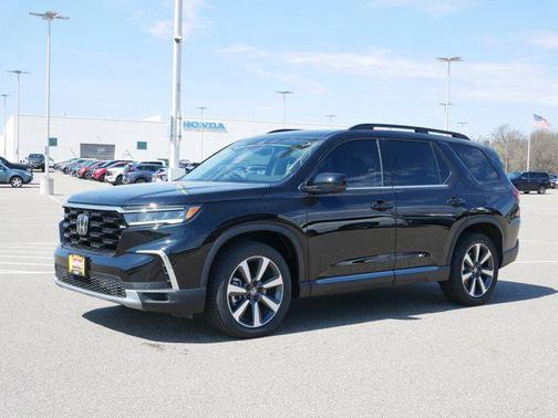 2023 Honda Pilot Touring 8-Passenger