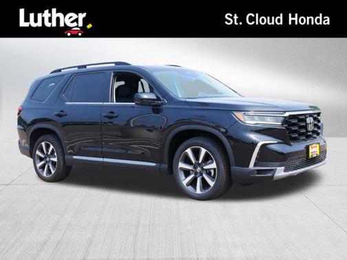 2023 Honda Pilot Touring 8-Passenger