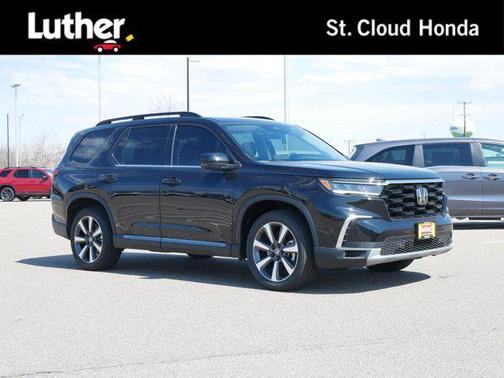 2023 Honda Pilot Touring 8-Passenger
