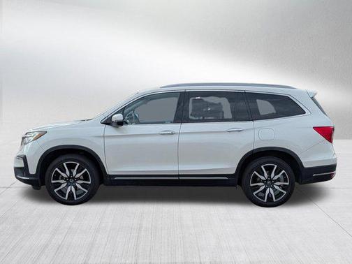 White Diamond Pearl 2019 Honda Pilot Touring 8-Passenger