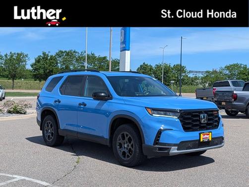 Diffused Sky Pearl 2024 Honda Pilot TrailSport