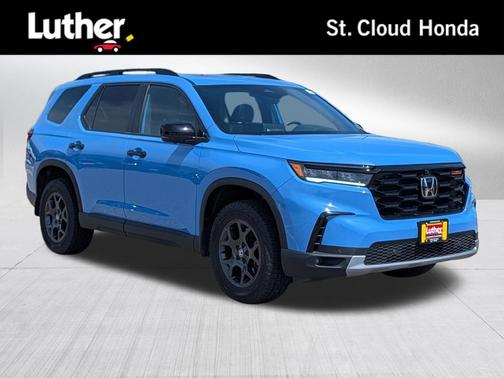 Diffused Sky Pearl 2024 Honda Pilot TrailSport