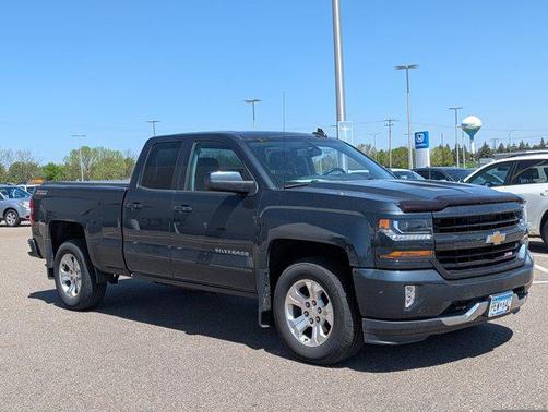Graphite Metallic 2017 Chevrolet Silverado 1500 2LT