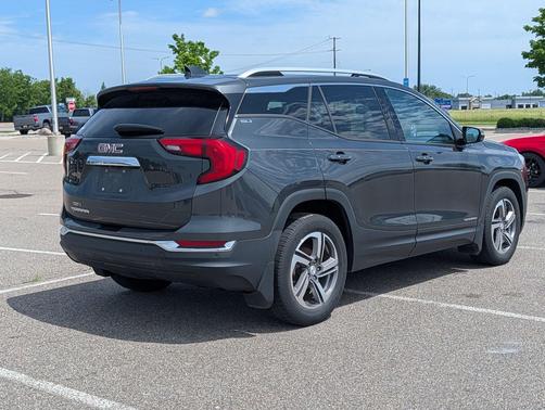 Graphite Gray Metallic 2018 GMC Terrain SLT