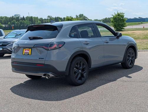 Urban Gray Pearl 2024 Honda HR-V AWD Sport