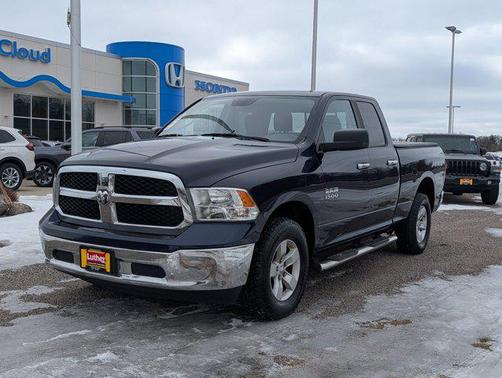 2017 RAM 1500 SLT