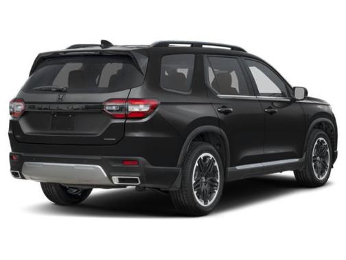 Crystal Black Pearl 2026 Honda Pilot Touring 8-Passenger