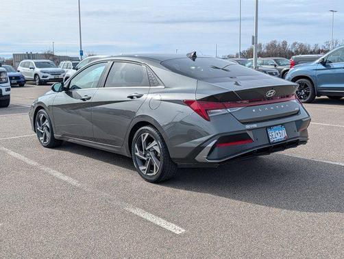 2024 Hyundai ELANTRA HEV Limited