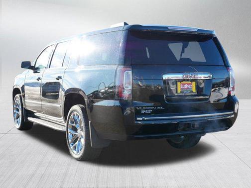 2017 GMC Yukon XL Denali