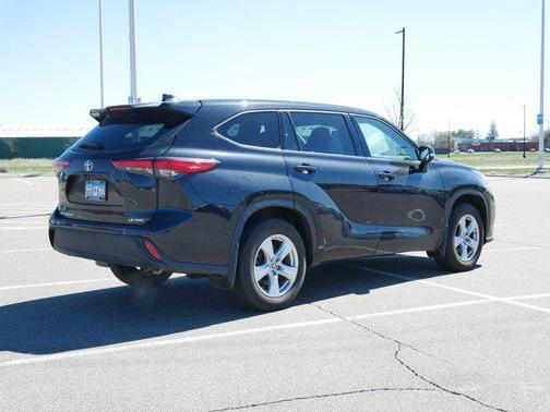 2021 Toyota Highlander LE