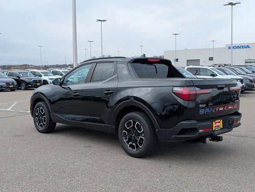 Phantom Black 2023 Hyundai SANTA CRUZ SEL Premium